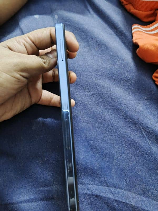 Infinix Hot 40i excellent condition Rs. 25000 1