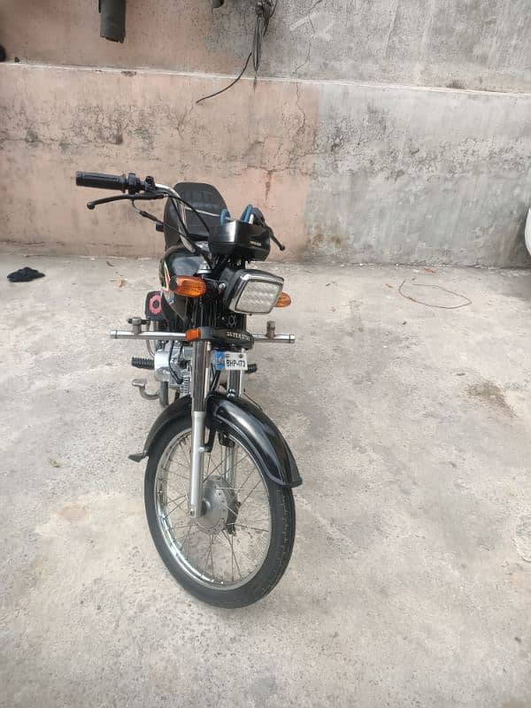 Urgent ~ Bike for Sale 03153371598 3