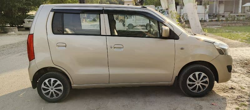 Suzuki Wagon R 2015 11