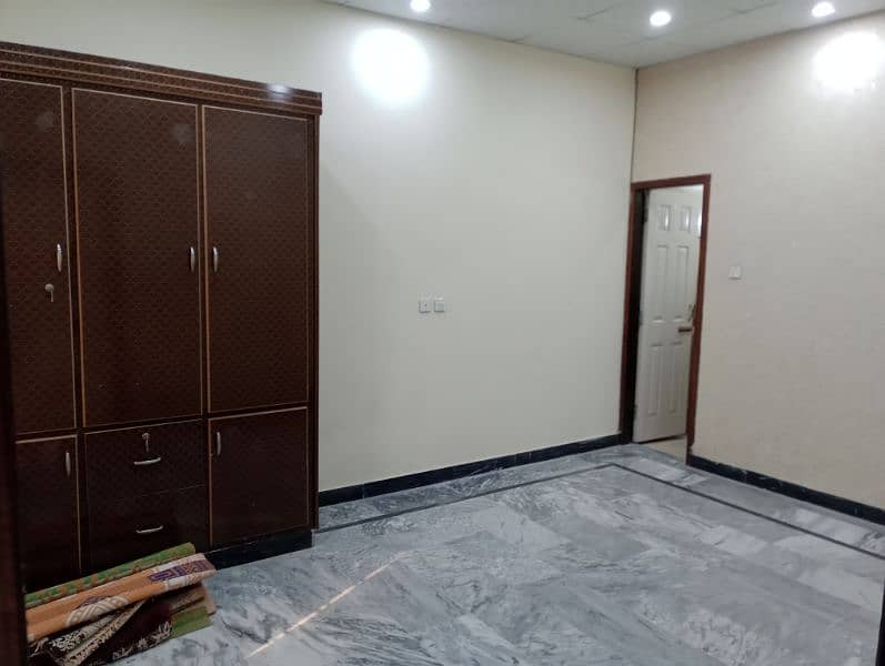 upper portion for newly married couple 26 area near nova city school 18