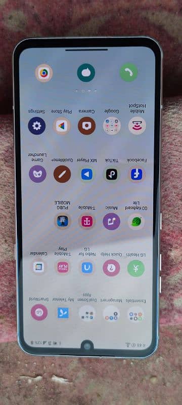 Lg v60 good condition 4