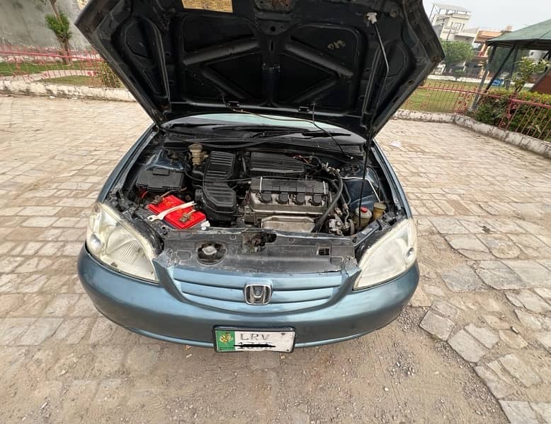 Honda Civic 2004 Perfect CnditnBtrtn City,Corolla,Cultus,Alto,Santro 9