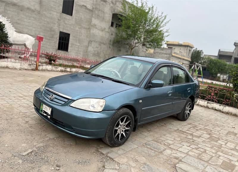 Honda Civic 2004 Perfect CnditnBtrtn City,Corolla,Cultus,Alto,Santro 17