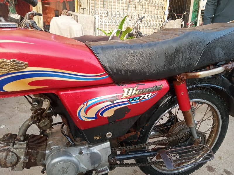 dhoom bike neat n clean as shiny nut to nut original condition 10