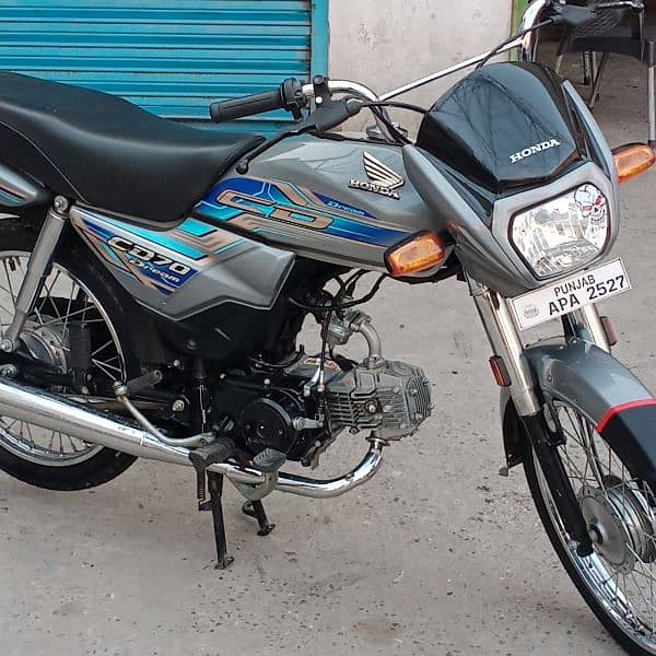 Honda CD 70 Dreem 2022/23 1