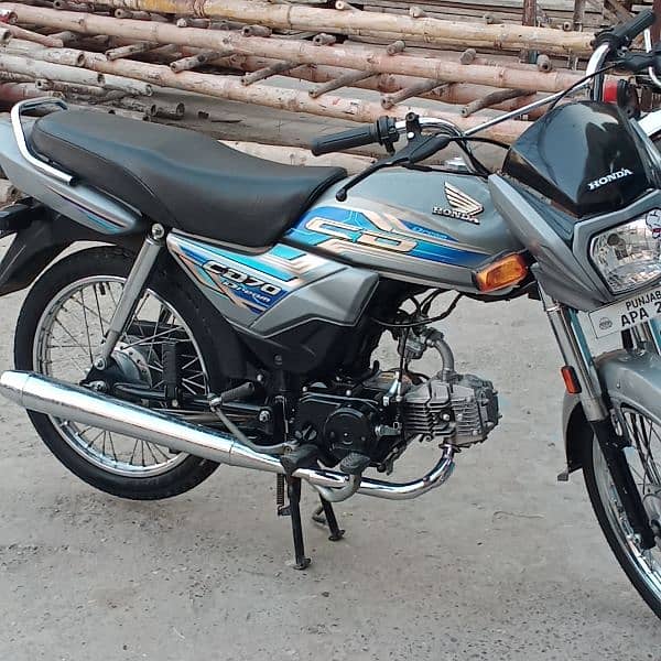 Honda CD 70 Dreem 2022/23 6