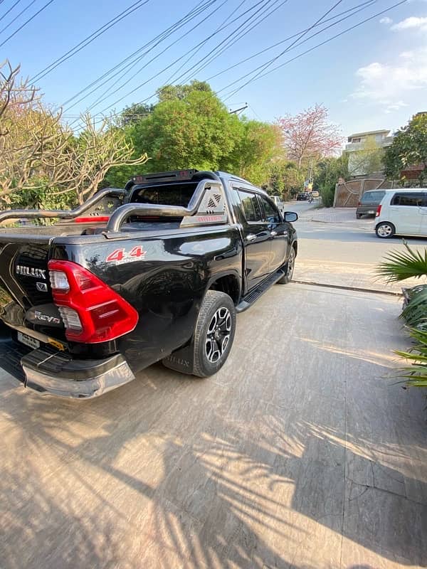 Toyota Hilux 2021 6