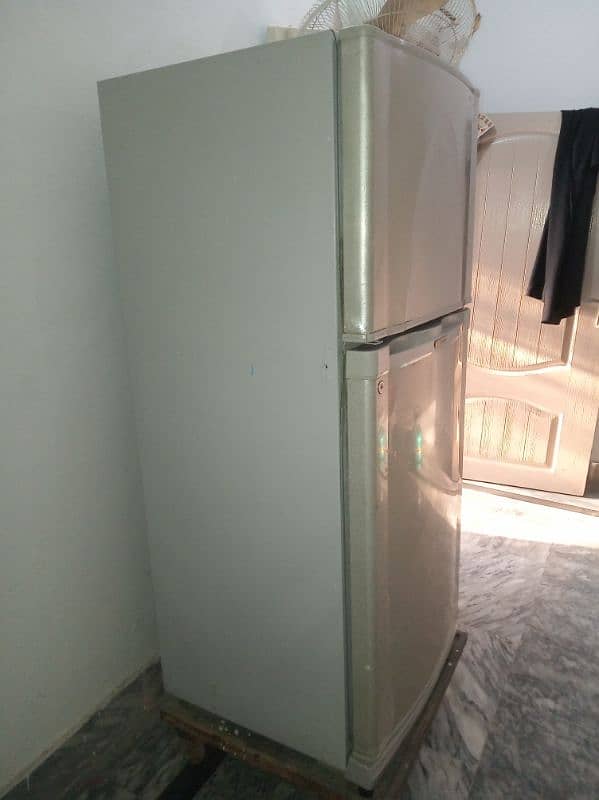 Dawlance Refrigerator for urgent sale 0