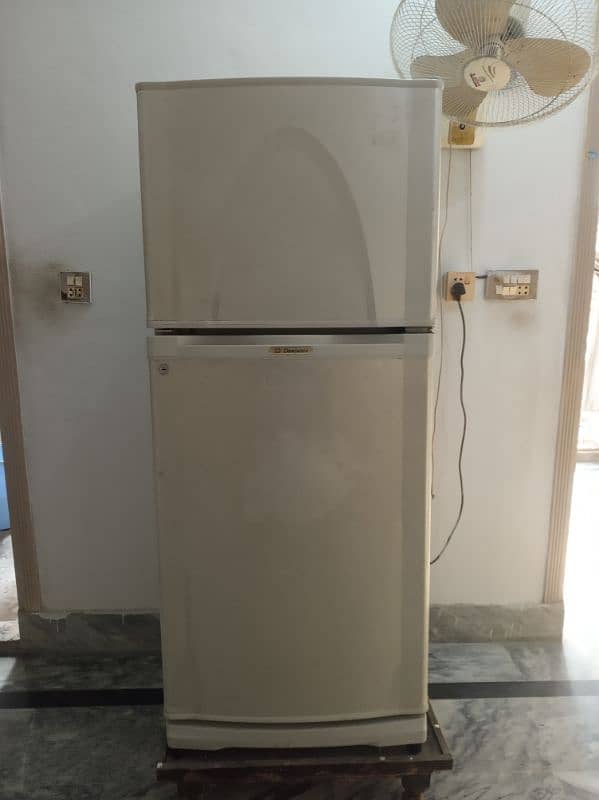 Dawlance Refrigerator for urgent sale 3