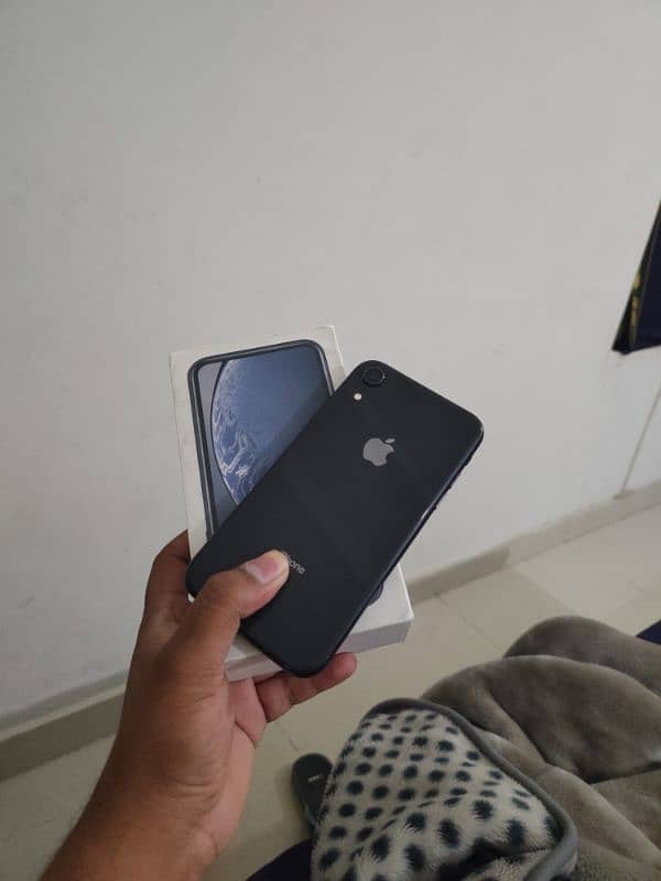 iphone xr 64 gb 8