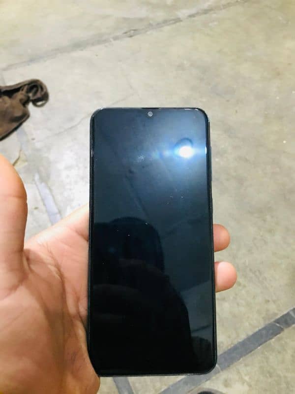 samsung a30s 6/128 all ok koi masla nhi only finger off with box 0