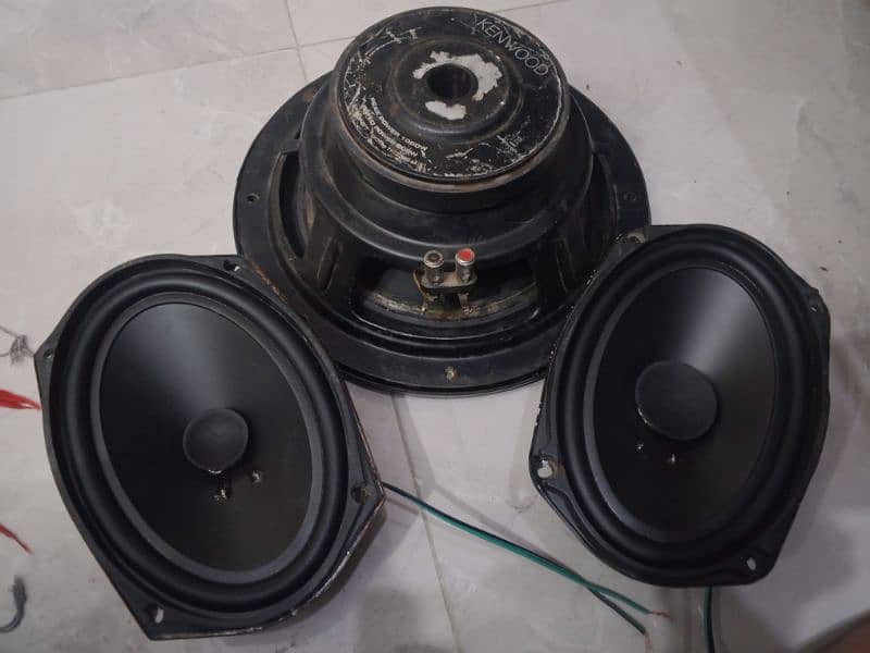 baser 12 inch with 2 spekr 4