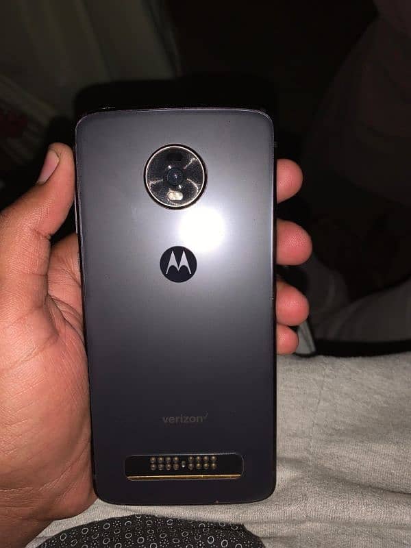 Moto z4 0