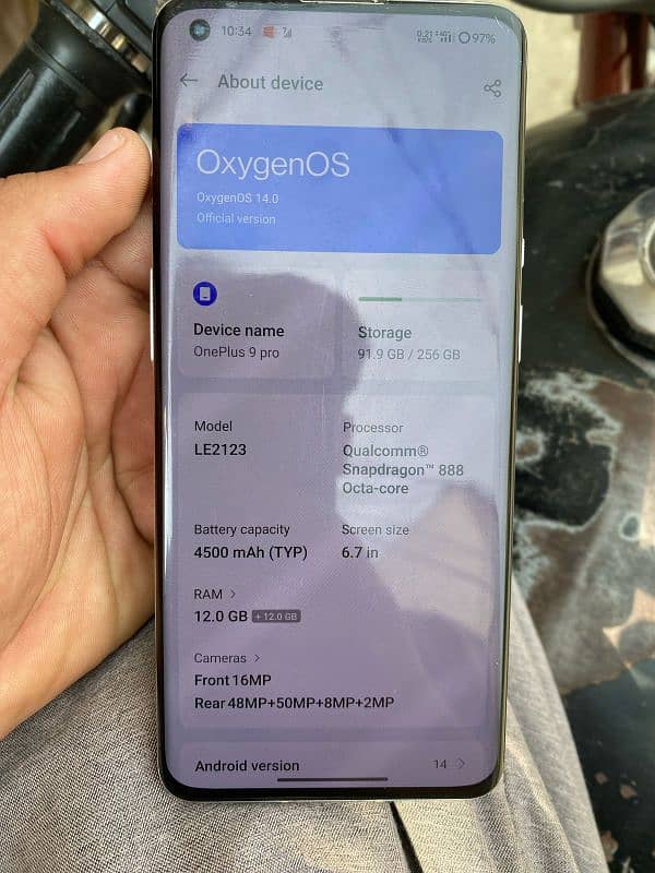 one plus 9pro for sale in good condition 4