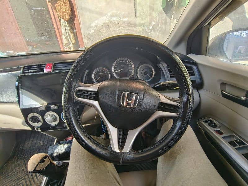 Honda City 2016 in Perfect Condition 12