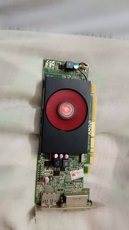 AMD 1 GB GAMING GRAPHICS CARD NEW CONDITION 3