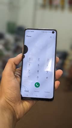 samsung s10 doted phone( Exchnge possible with good phone)