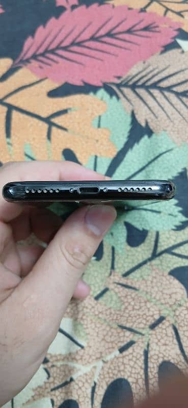 Iphone X - 7.5 condition with battery change 4