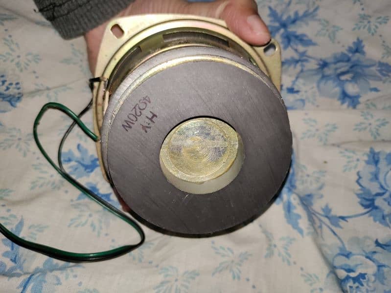 20 watt subwoofer 2