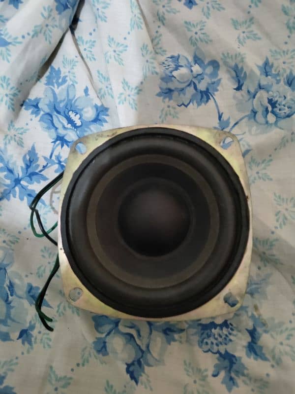 20 watt subwoofer 4