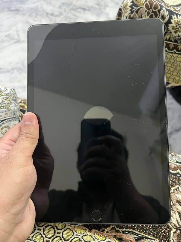 iPad 9th generation 64gb wifi 0