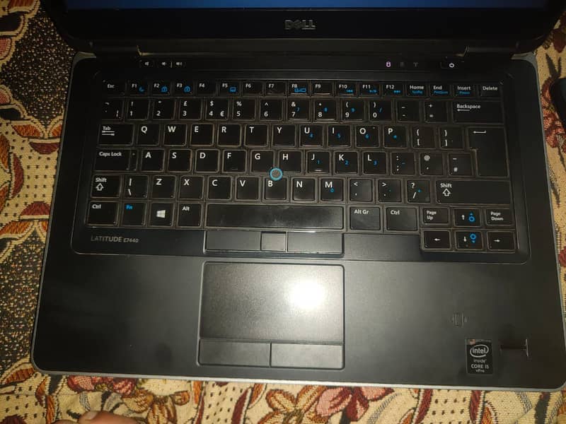 Dell E7440 2