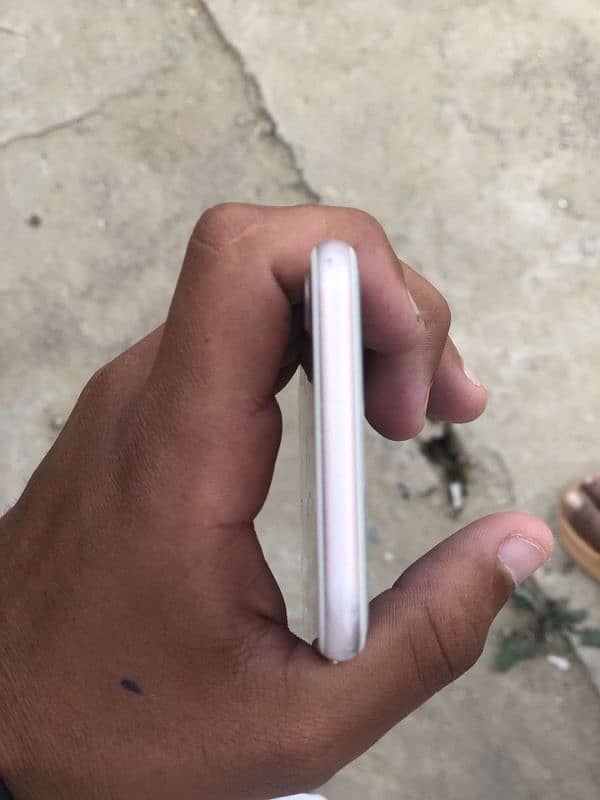 iphone 7 non PTA 2