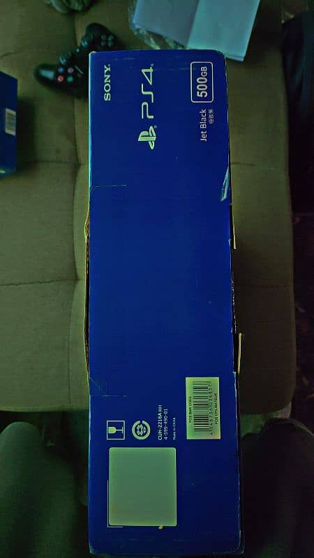 PLAY STATION 4 SLIM 500GB MINT CONDITION 2