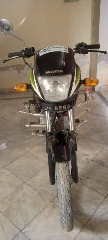 Honda 125 deluxe excellent condition 2016 sale 0