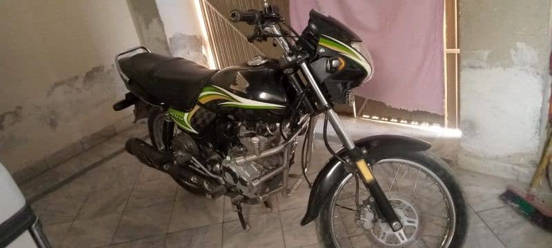 Honda 125 deluxe excellent condition 2016 sale 4