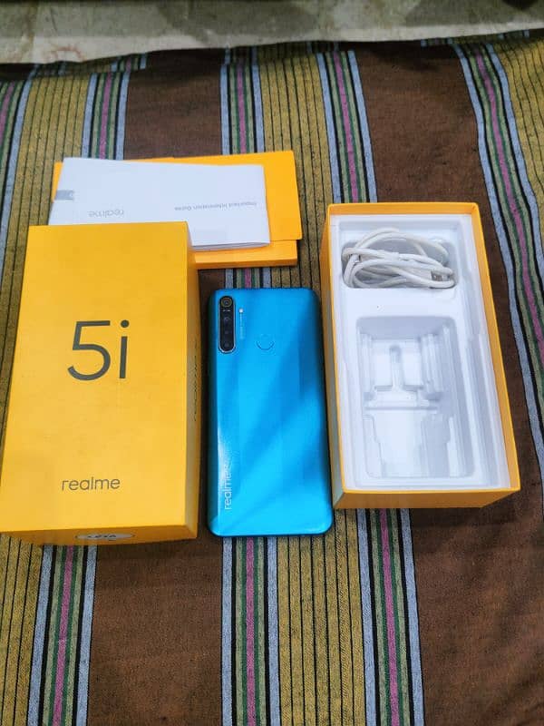 realme 5i with box cable 0