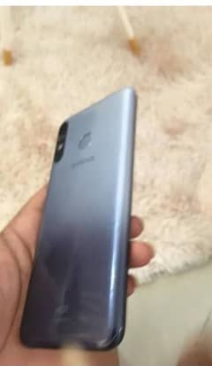 infinix hot 8 lite 2/32 with box no open no repair contact 03047922950