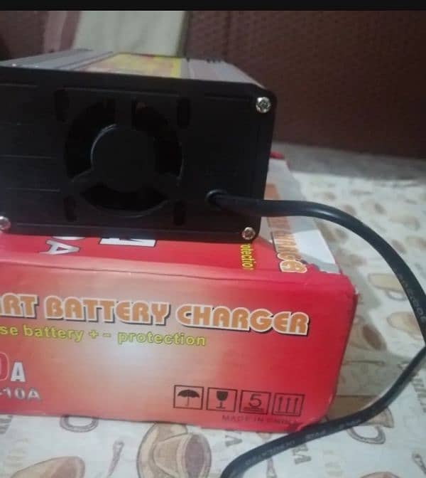 12 A. h automatic intelligent  digital battery 0