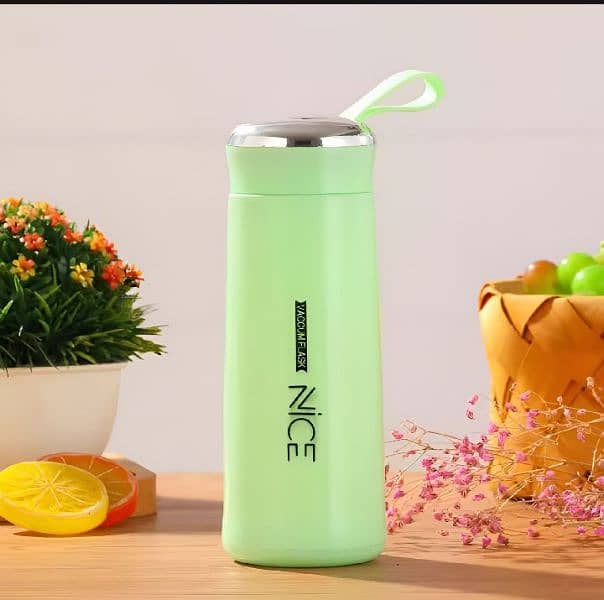 Stylish & Insulated Water Bottle – Leakproof & Travel-Friendly 3