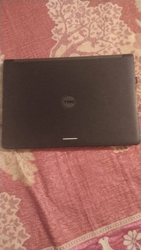 DELL Latitude 1