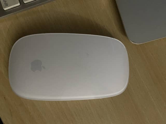 Apple Mouse wireless model a1296 3vdc 2