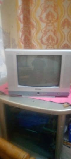 urjent for sale small size tv all oky