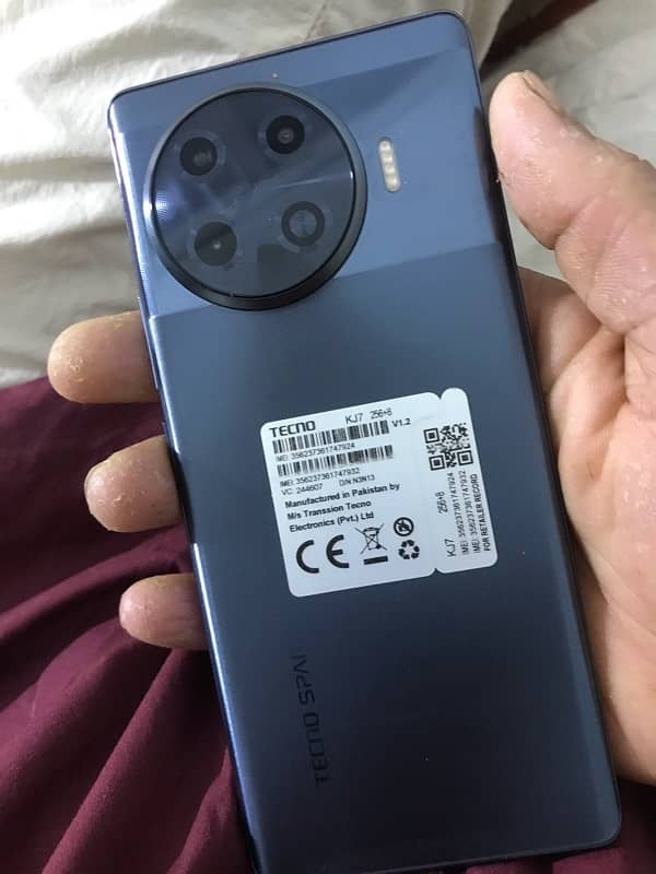 tecno spark 20 pro plus 4