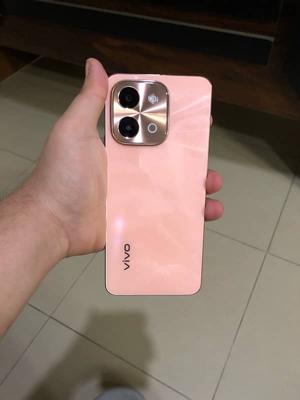 vivo Y28 1