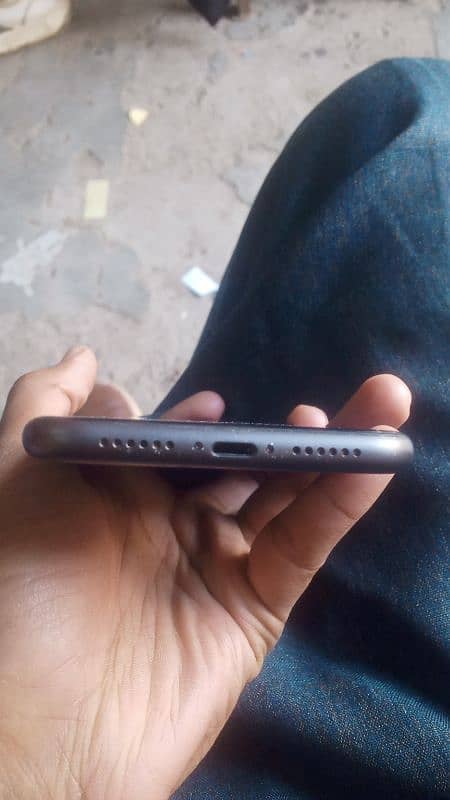 iPhone 11 64 GB (exchange possible) 5