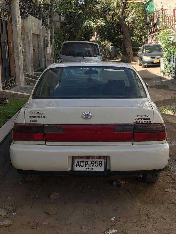 Toyota Corolla XE 1999 indus 6