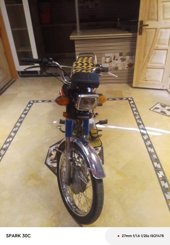 Honda CG 125 2017 dadu number 3