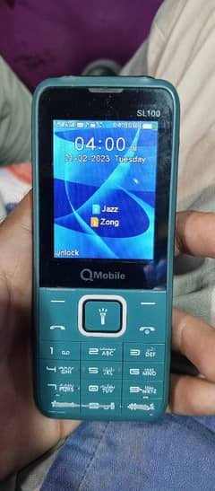 Q mobile SL100