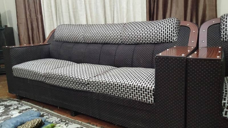 Wooden sofa set 0