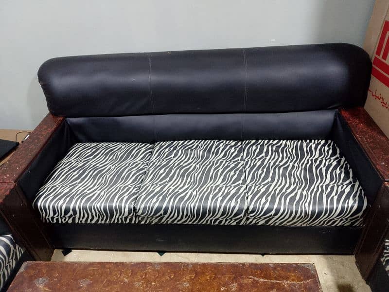 used Sofa Set 1