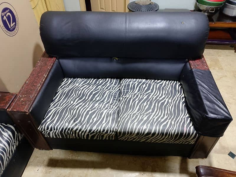 used Sofa Set 4