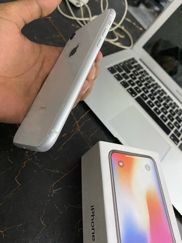 iphone XR 128 gb   Dual PTA approved 4