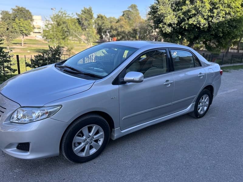 Toyota Corolla Altis 2009 3