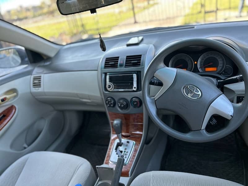 Toyota Corolla Altis 2009 5