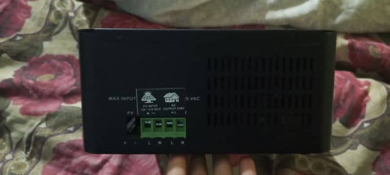 HMB solar inverter 2